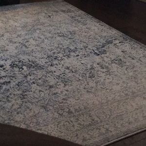 Meet your Posher, Robin